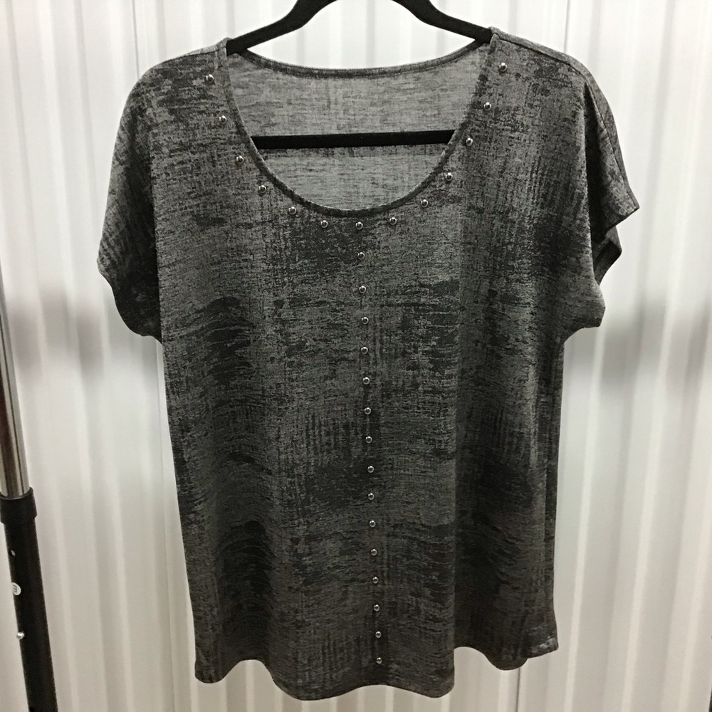 Stylish Metallic Gray Women's Scoop Neck Top